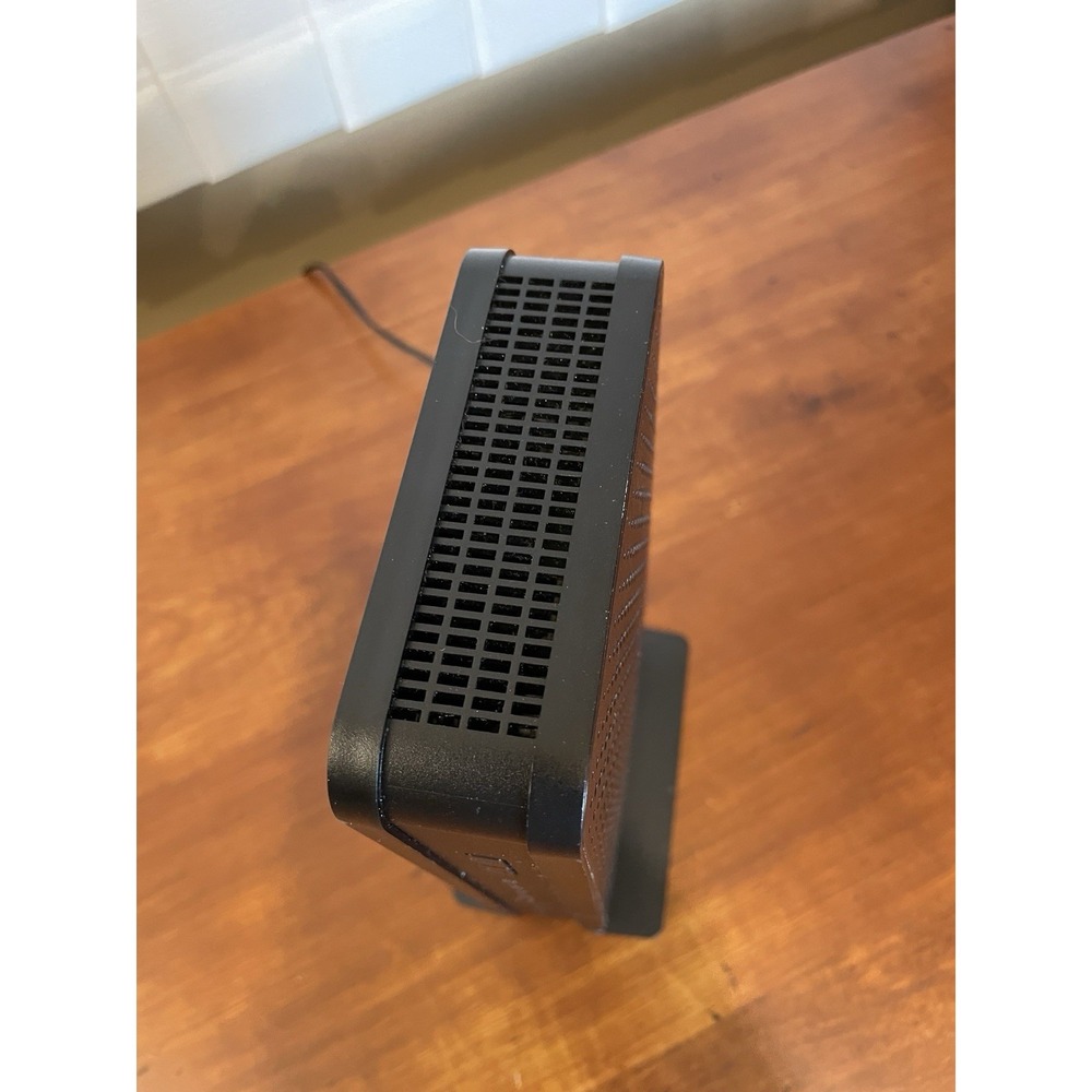 NETGEAR C3000 340 Mbit/s Cable Modem Router - Picture 4 of 6